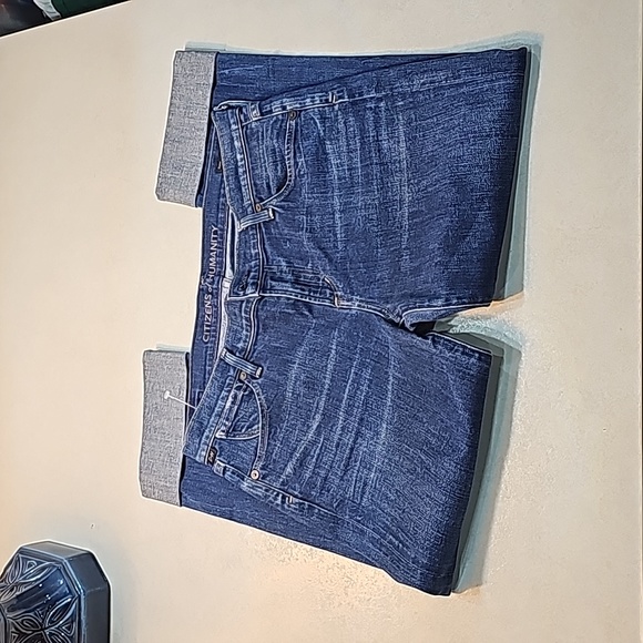 Citizens of Humanity Cropped Straight Leg Jeans - Picture 2 of 8